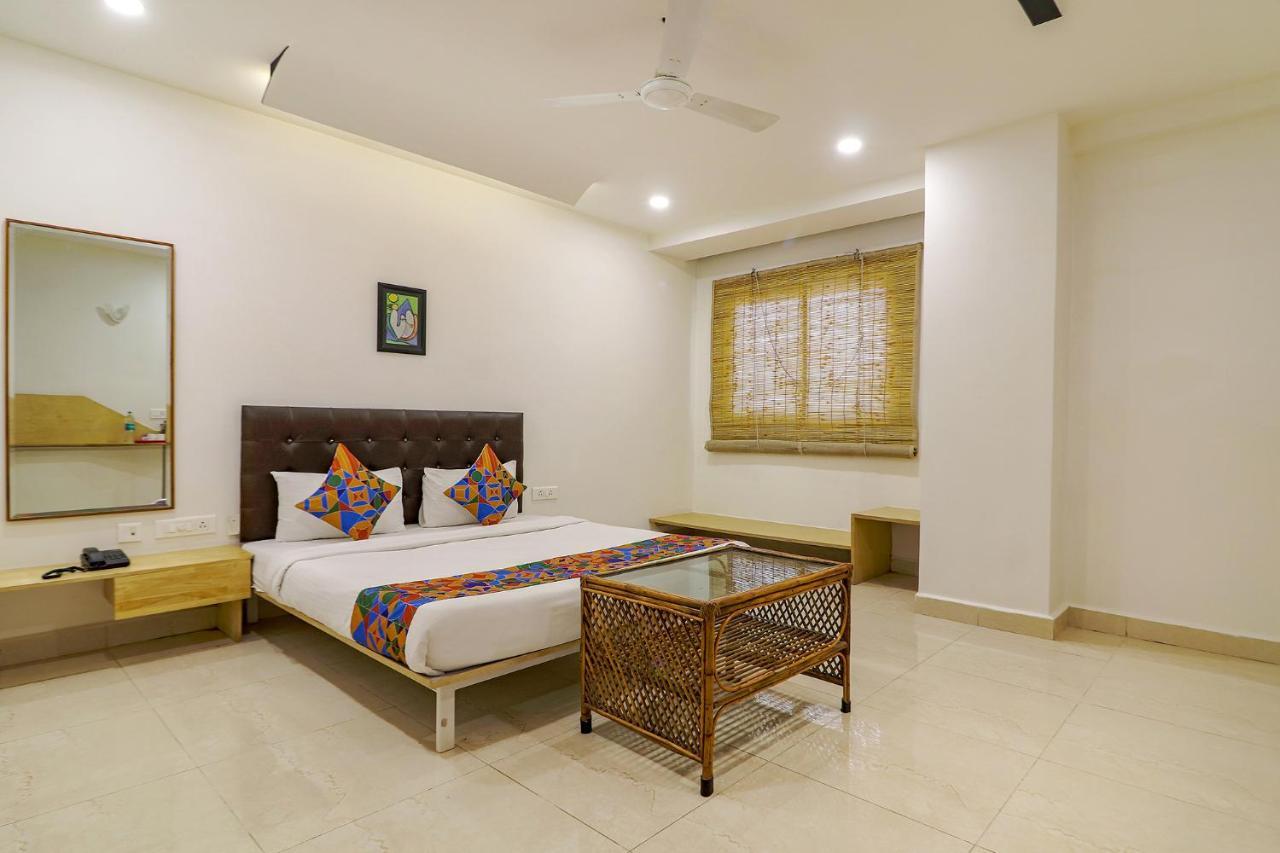 Fabhotel Aamantran & Banquet Halls - Nr Rtc X Roads Metro Station Χιντεραμπάντ Εξωτερικό φωτογραφία
